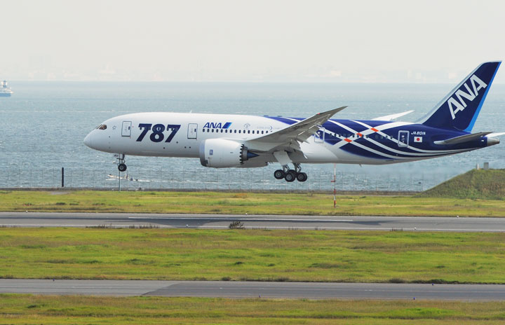 ANA、787就航10周年企画スタート 羽田－岡山・広島で記念便