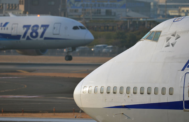 787との競演も ANAの747、1度きりの里帰り 写真で見る伊丹