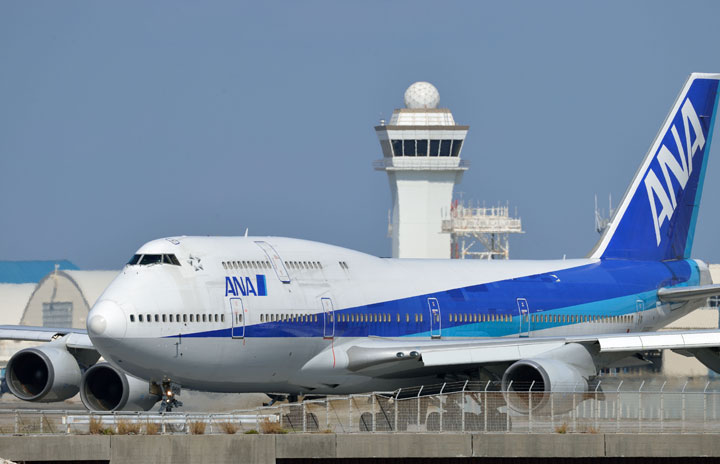 ジャンボ最後の就航地沖縄 写真特集・ANAの747-400D 那覇空港編