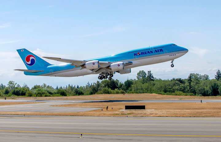 大韓航空、747-8旅客型の初号機受領 貨物型に続き運航へ