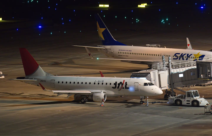 JAL、羽田からアーク塗装消える ラストはジェイエア山形便