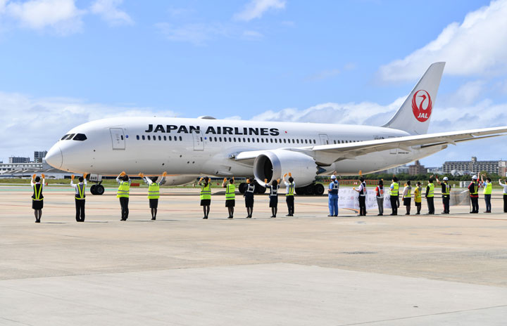 福岡空港、JAL機が滑走路接近しジェイエア機が離陸中止