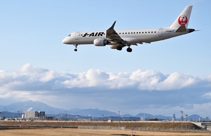 JAL、長崎空港で運用時間外チャーター 12/10に富士山・日の出観賞