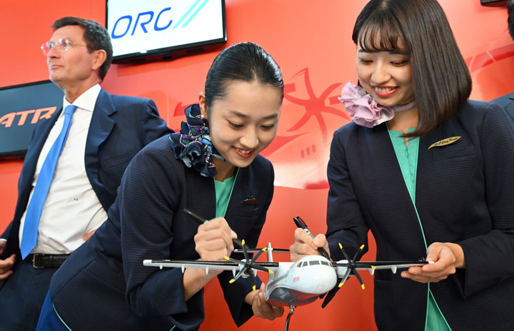 ORC、ATR42の覚書締結 23年以降就航、Q200置き換え